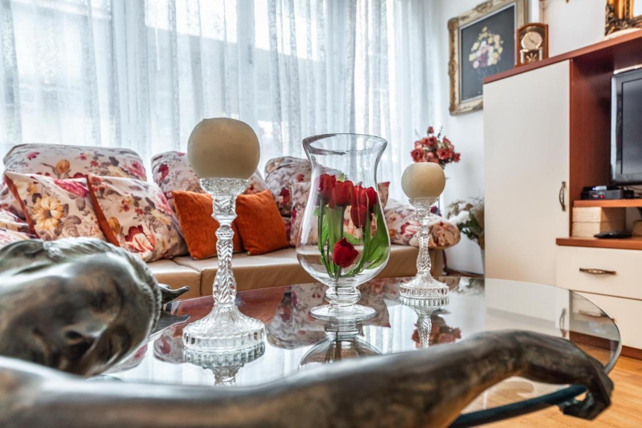 Vintage And Warm 2Br Apartament In טיראנה מראה חיצוני תמונה