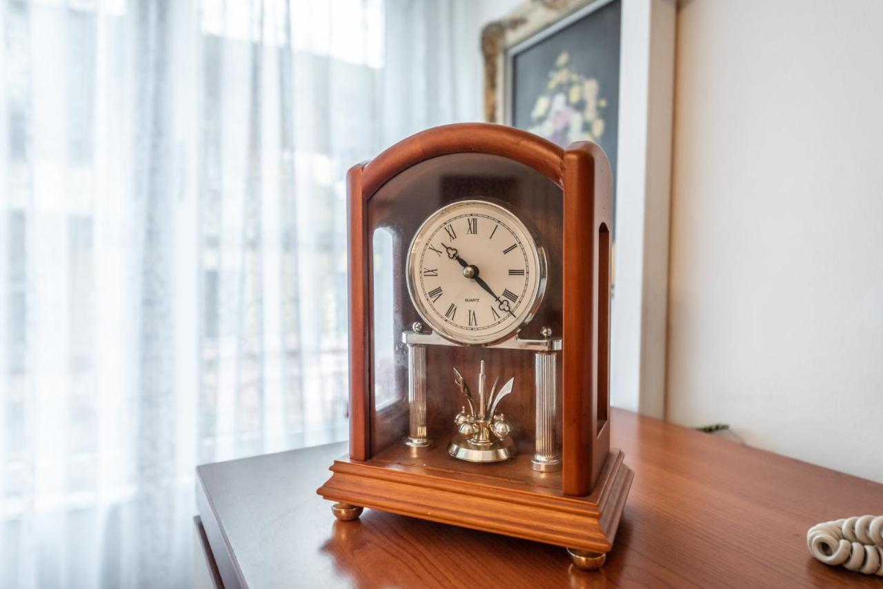 Vintage And Warm 2Br Apartament In טיראנה מראה חיצוני תמונה